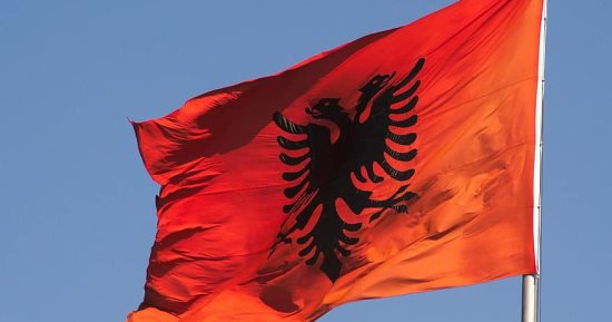 ألبانيا توافق على قرض أمريكي بقيمة 302 مليون دولار لتحديث الجيش
