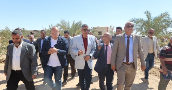 محافظ الجيزة يتفقد الأعمال الإنشائية بالمدرسة الزراعية الثانوية بالواحات