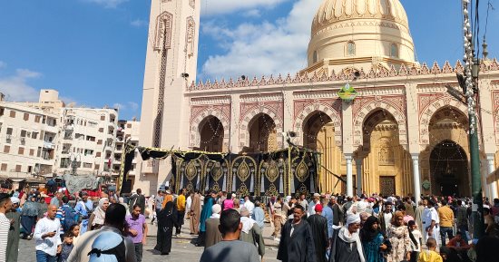 استعدادات الساحة الأحمدية لليلة الختامية لمولد السيد البدوى بحضور محمود التهامى