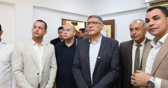 محافظ الجيزة يوجه بسرعة تجهيز مبنى سكن أطباء مستشفى الواحات البحرية