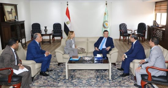 وزير الزراعة يبحث مع مدير اليونسكو الترتيبات الخاصة بافتتاح المتحف الزراعي