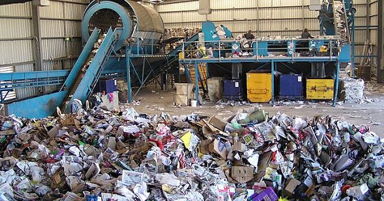 القانون يوضح الفرق بين المقالب العشوائية للمخلفات والتخزين.. اعرف التفاصيل