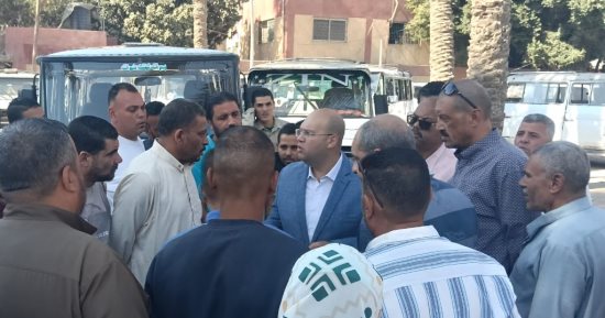 نائب محافظ الجيزة للمواطنين: بلغوا عن أى سائق يخالف التعريفة بالاتصال على أرقام الشكاوى
