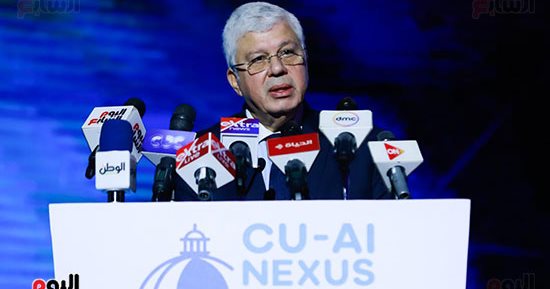وزير التعليم العالى يغادر إلى سمرقند للمشاركة فى أعمال المؤتمر العام لليونسكو