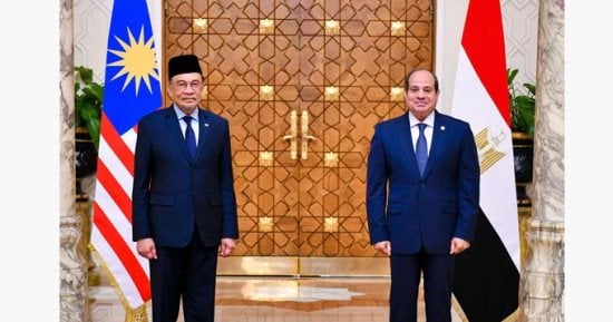 رئيس وزراء ماليزيا يهنئ الرئيس السيسى على جهوده فى وقف الحرب بقطاع غزة