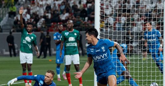 الهلال يكتسح الاتفاق 5-0 ويطارد النصر على قمة الدورى السعودى.. فيديو