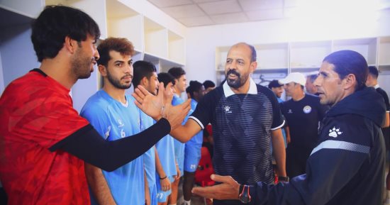 كواليس اللقاء الأول بين عماد النحاس ولاعبي الزوراء العراقي.. فيديو