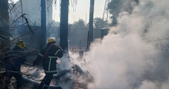 الحماية المدنية بالقليوبية تسيطر على حريق بمخلفات زراعية فى قها دون إصابات