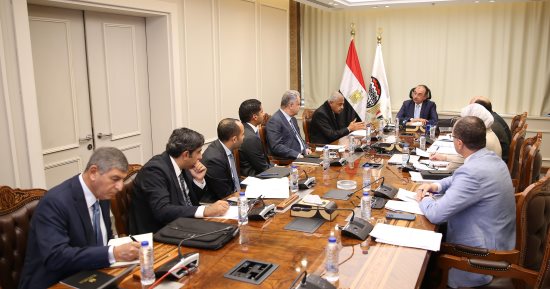 وزير قطاع الأعمال يبحث مع مجموعة "طلعت مصطفى" تعزيز التعاون في المشروعات السياحية