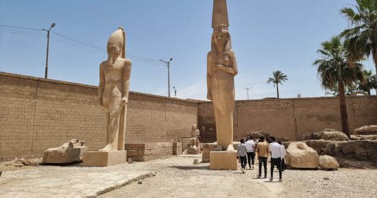 فاترينة زجاجية.. من فكرة إلى مشروع وطنى لحماية الآثار المكشوفة.. صور