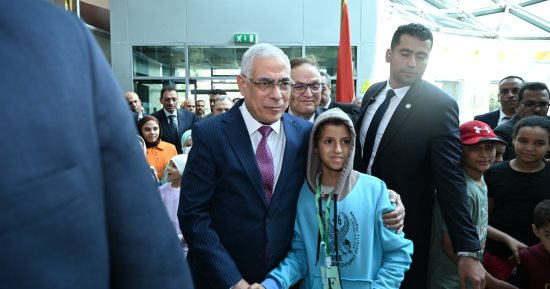 النائب العام يزور مستشفى سرطان الأطفال 57357 