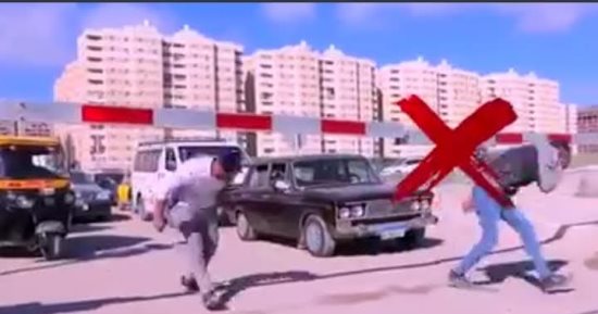 اقتحام مزلقانات القطارات خطر يهدد الحياه.. رسالة من وزارة النقل للمواطنين