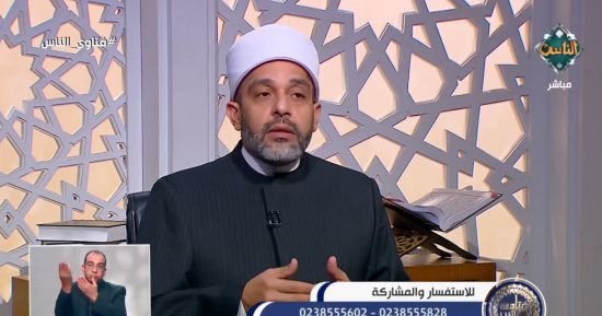 هل يجوز للمرأة زيارة القبور؟ أمين الفتوى يجيب