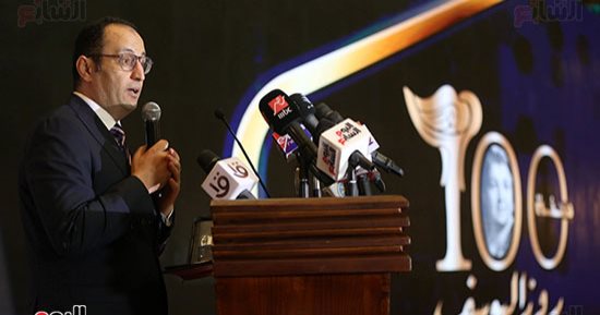 رئيس تحرير روز اليوسف: أعددنا 5 إصدارات خاصة بمرور مائة عام على الإصدار.. صور 