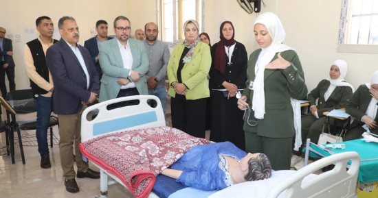 محافظ الشرقية يفتتح المدرسة الثانوية الفنية للتمريض بمدينة ههيا 