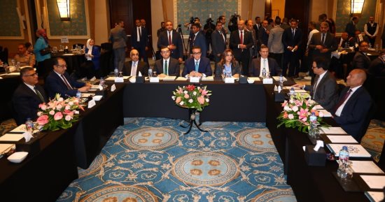 محافظ الجيزة: مشروعات لرفع كفاءة البنية التحتية وتحسين البيئة العمرانية والحضرية