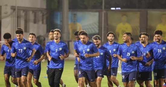 البنك الأهلي يبدأ استعداداته للزمالك في الدوري.. والرمادي يجتمع باللاعبين