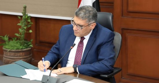 محافظ الجيزة: إعادة الانضباط لشارع العريش وتسكين الباعة الجائلين فى باكيات