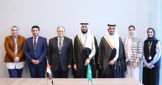 رئيس هيئة الدواء: تعزيز التكامل العربى فى القطاع يضمن جودة المنتجات العلاجية