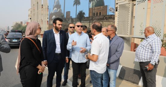 محافظ القاهرة يتابع الأعمال على الطريق الدائرى استعدادا لافتتاح المتحف الكبير