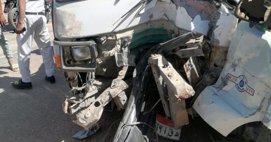 ارتفاع عدد مصابى حادث تصادم سيارة وتروسيكل بسوهاج إلى 14 شخصا.. صور