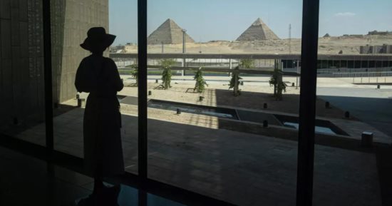 سفير مصر بطوكيو يشيد بمستوى مشاركة اليابان في افتتاح المتحف المصري الكبير