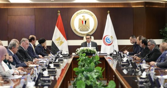 الدكتور خالد عبدالغفار يتابع اللمسات النهائية للمؤتمر العالمي للسكان والصحة 