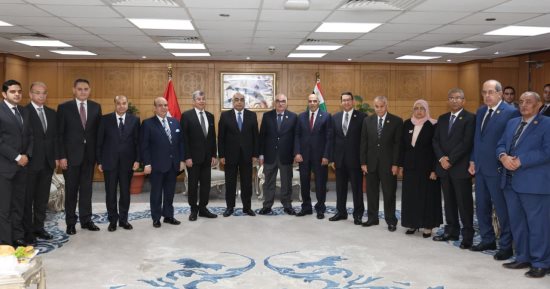 وزير العدل يزور هيئة قضايا الدولة والنيابة الإدارية للتهنئة بالعام القضائي الجديد
