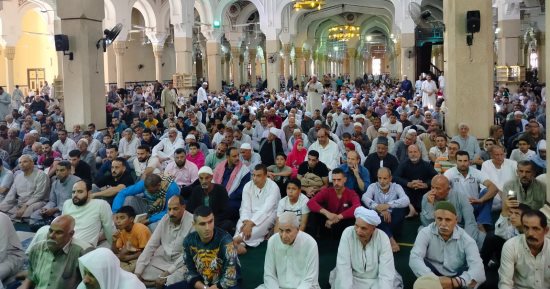 توافد آلاف المواطنين على ساحة «المسجد الإبراهيمي» للاحتفال بذكرى الدسوقي