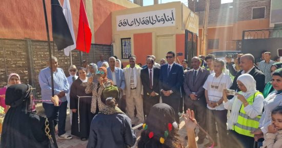نائب محافظ الأقصر يفتتح فعاليات مبادرة تاريخ بلادنا فى عيون ولادنا.. صور