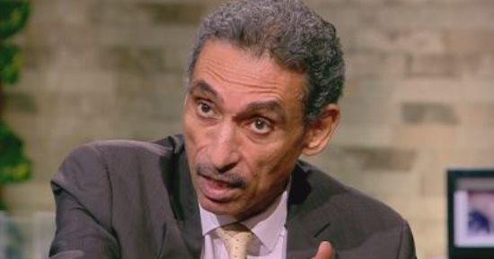 كاتب صحفي: مصر نموذج في إدارة الأزمات