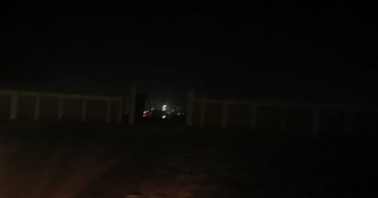 من مكان الواقعة.. مصرع 4 أشخاص في صعق كهربائي أثناء صيانة بقرية المراشدة.. مباشر