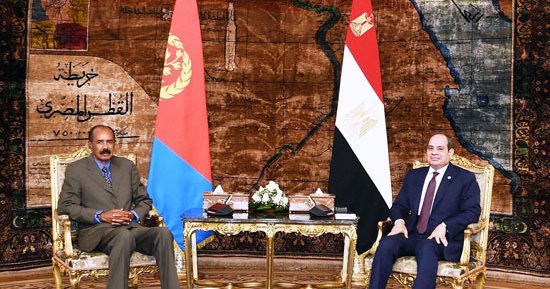 الرئيس السيسى يؤكد لنظيره الإريترى التزام مصر بدعم سيادة إريتريا وسلامة أراضيها.. ويشدد على ضرورة دعم الجيش السودانى ورفض أى كيانات موازية.. أفورقى يعرب عن تقديره لدور مصر لترسيخ استقرار وتنمية القرن الأفريقى
