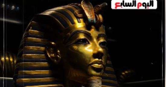 تابوت توت عنخ آمون يزين المتحف الكبير بوزن 110 كيلو جرامات.. فيديو