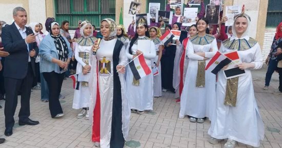 بالملابس الفرعونية مدارس الشرقية تحتفى بافتتاح المتحف المصرى