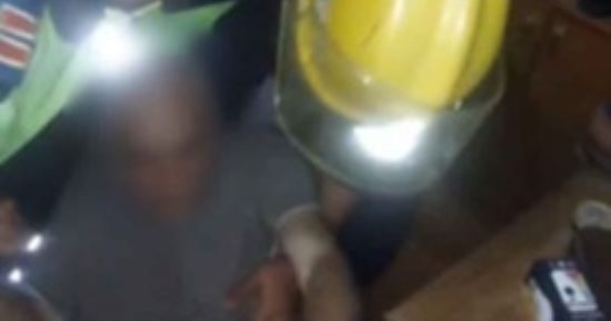 الداخلية تضرب مثالا فى الإنسانية وتنقذ مسنا مريضا عقب استغاثة أقاربه