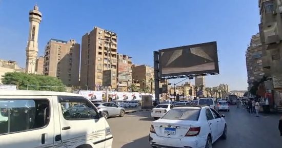 مصر بتفرح.. شاشات فى ميادين الجيزة لبث فعاليات افتتاح المتحف المصرى الكبير