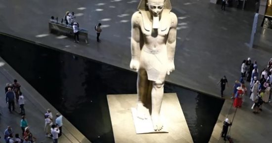 المتحف المصرى الكبير تحفة معمارية وثقافية يجمع عظمة الماضى وتكنولوجيا العصر