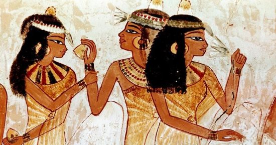 كيف كانت تكتب الشكاوى فى مصر القديمة؟.. حكايات من البرديات