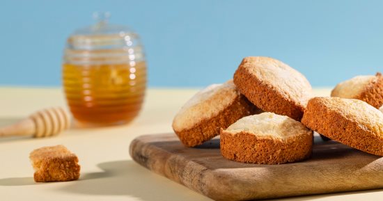 طريقة عمل بسكوت العسل.. مناسب لوجبات المدرسة 