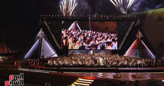 فى مصر فقط.. الترانيم والتواشيح تندمج معا فى افتتاح المتحف الكبير (فيديو)
