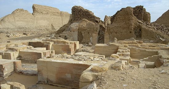 مقتنيات المتحف المصري.. الآثار المكتشفة فى ديمية السباع
