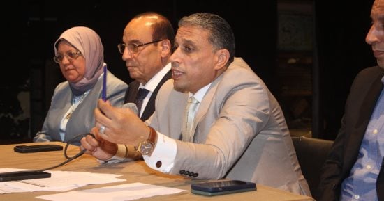 وكيل وزارة التعليم بالجيزة يعقد اجتماعا لبحث الاستعداد للاختبارات الشهرية