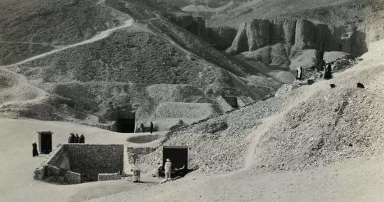 موقع أجنبى يلقى الضوء على الذكرى الـ103 لاكتشاف مقبرة توت عنخ آمون