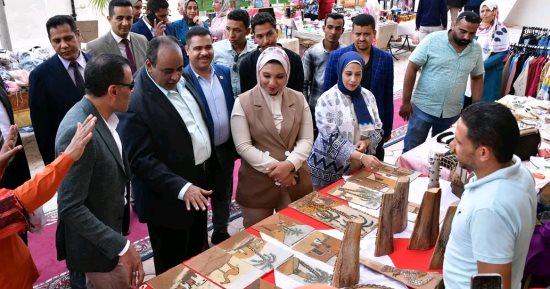 افتتاح معرض التضامن التسويقى السنوى للمنتجات والسلع بجامعة الوادى الجديد