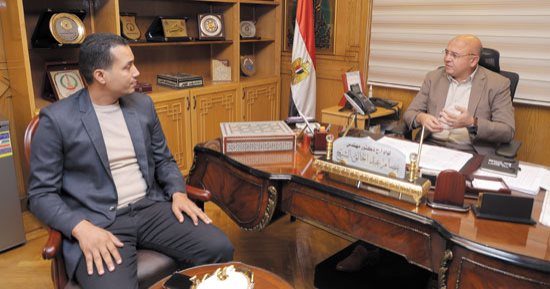 من السولار إلى الكهرباء.. ثورة تطوير فى أتوبيسات القاهرة.. النقل العام: تحول تاريخى يشمل 2000 أتوبيس صديق للبيئة وكارت ذكى لإنهاء التعامل النقدى.. عصام الشيخ: التحصيل الإلكترونى يضع حدا للعشوائية فى الإيرادات