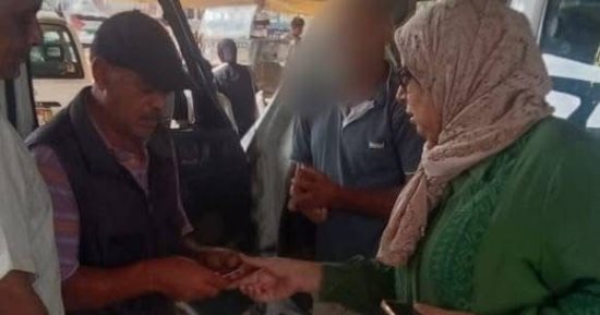 رئيس مدينة قويسنا تسحب رخص سيارات خالفت قرار حظر الغسيل أسفل الكوبرى