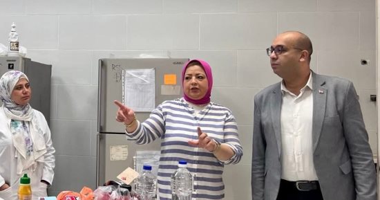 وكيل وزارة الصحة بالإسكندرية يتفقد المعامل الرئيسية 