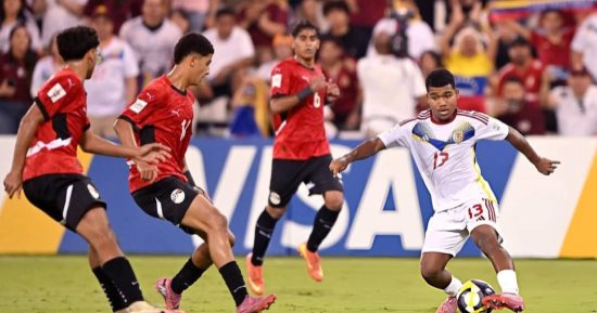 منتخب مصر للناشئين يواجه إنجلترا اليوم لحسم بطاقة التأهل فى كأس العالم