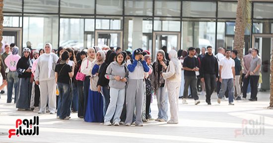 المتحف المصرى الكبير كامل العدد.. توافد زوار العالم لمشاهدة صناع التاريخ
